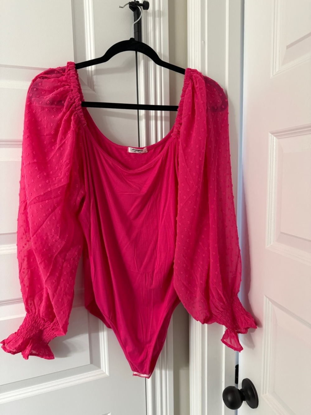 Women's Hot Pink Puff-Sleeve Bodysuit